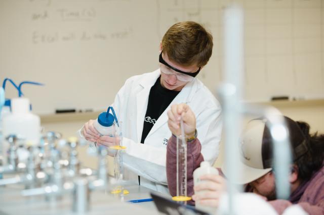 Students working in a lab at Longwood